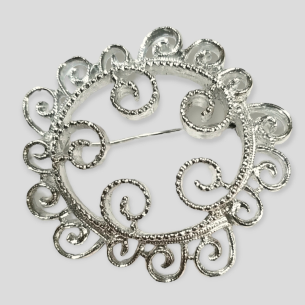 Vintage Mid Century Sarah Coventry Silver Tone Metal Brooch